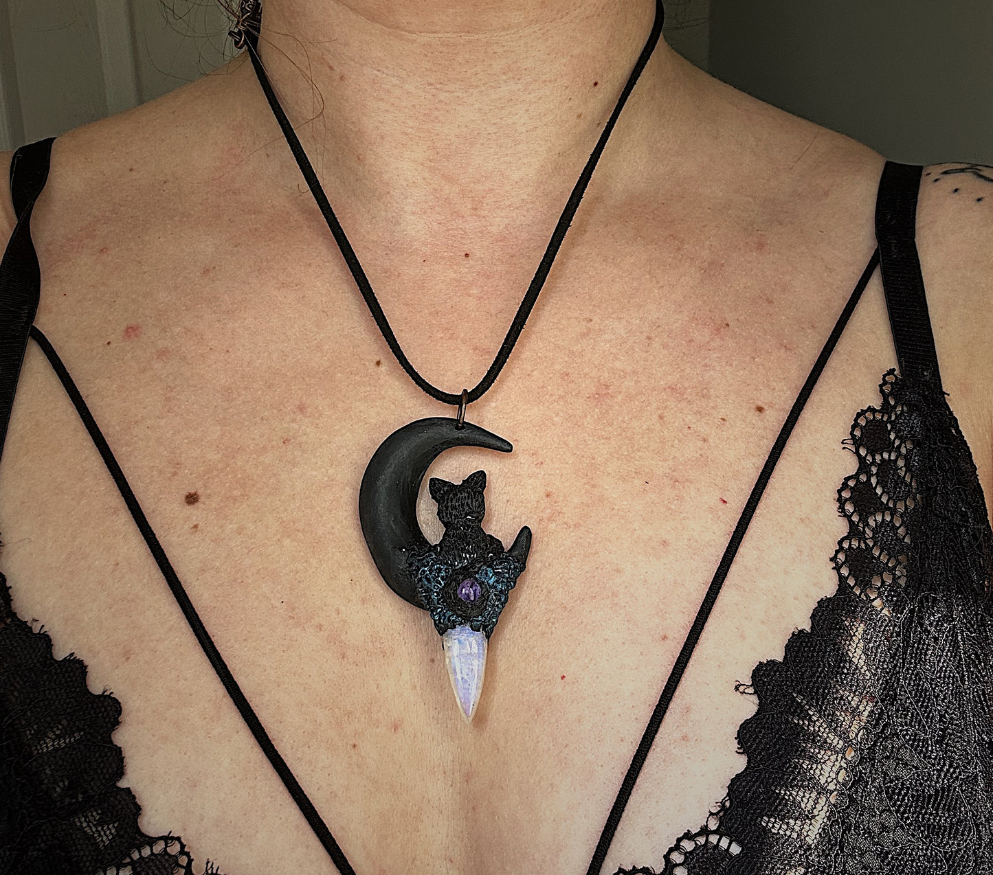 Hand sculpted cat and moon pendant with amethyst and moonstone 🐈‍⬛🌘